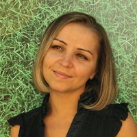 Лена Шестакова