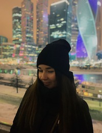 Оля Зуграв